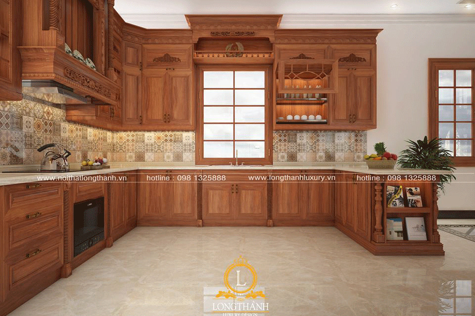 Tủ bếp gỗ sồi sơn trắng là lựa chọn hoàn hảo cho những gia đình yêu thích phong cách tối giản nhưng không kém phần sang trọng. Với lớp sơn bảo vệ chống bám bụi và ẩm mốc, sản phẩm sẽ giữ được đẹp mắt và mới mẻ trong thời gian dài. Thiết kế đơn giản nhưng tinh tế, đường nét thanh tao và chắc chắn, tủ bếp gỗ sồi sơn trắng sẽ mang đến cho không gian bếp của bạn một phong cách hiện đại và sang trọng.